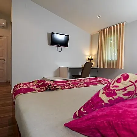 Mas Prades Hotell 3*